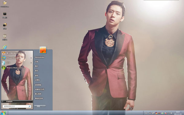 帅气韩星朴有天Win8明星桌面